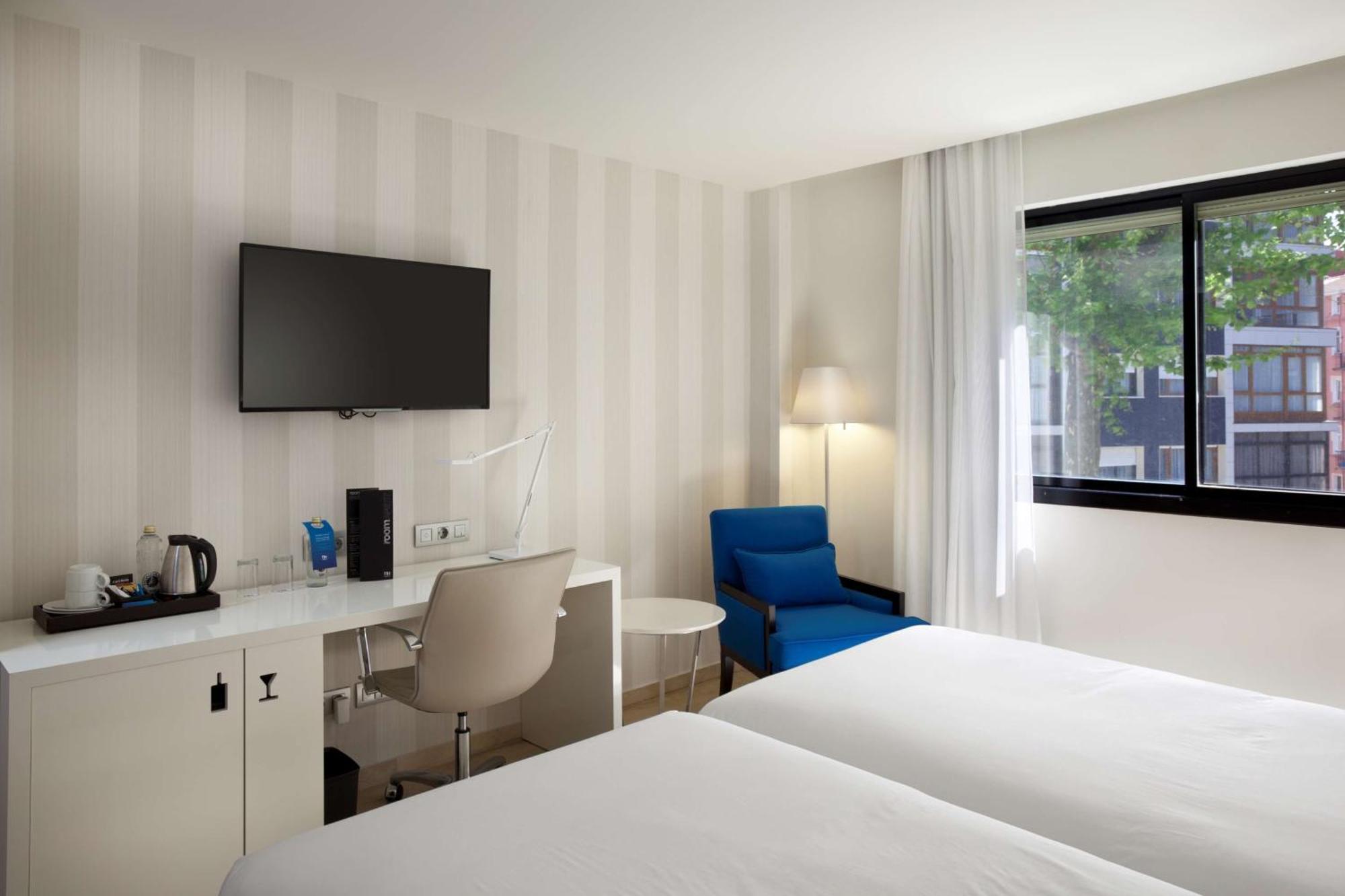 Nh Ciudad De Santander Hotel Bagian luar foto
