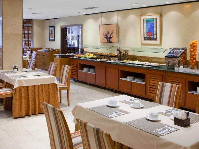 Nh Ciudad De Santander Hotel Bagian luar foto
