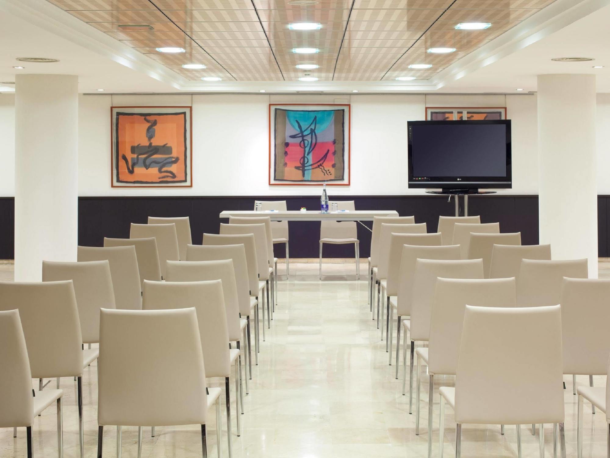 Nh Ciudad De Santander Hotel Bagian luar foto